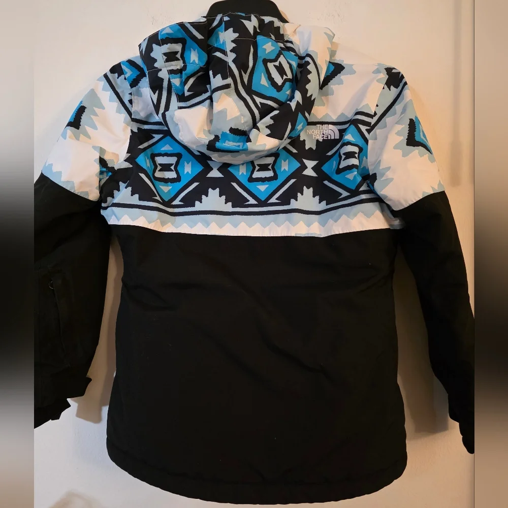 The North Face Girls' Brianna Insulated Hooded Jacket in the Aztec Blue‎ Size L